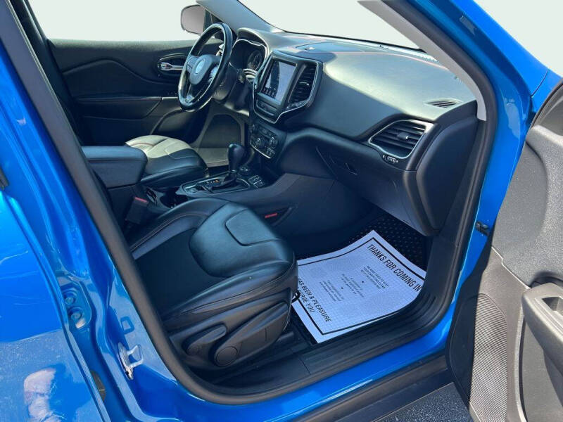 2020 Jeep Cherokee Trailhawk