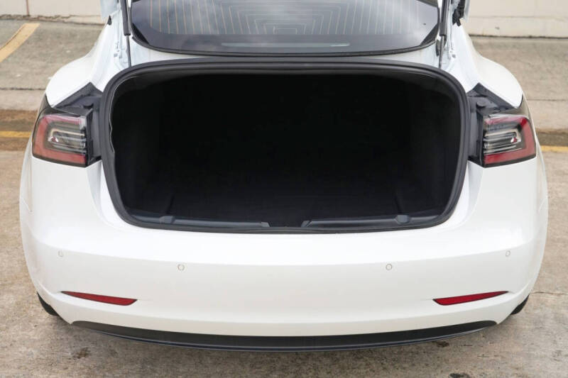 2019 Tesla Model 3 Standard Range Plus