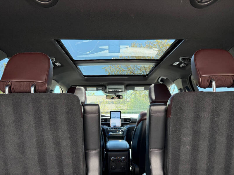 2020 Ford Explorer Platinum