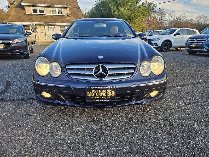 2009 Mercedes-Benz CLK-Class CLK350 photo 2