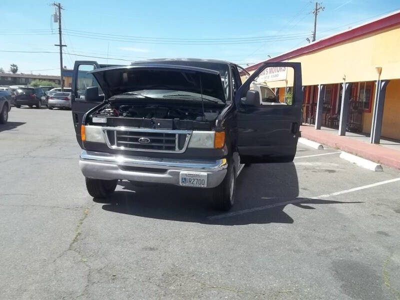 2003 Ford Econoline Wagon XLT photo 66