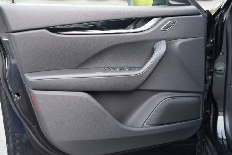 2023 Maserati Levante Modena