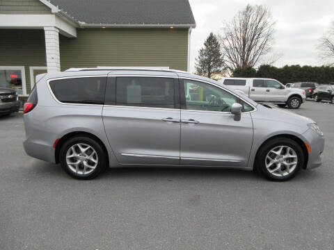 2018 Chrysler Pacifica Touring L Plus