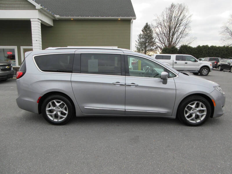 2018 Chrysler Pacifica Touring L Plus