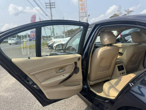 2013 BMW 3 Series 328i