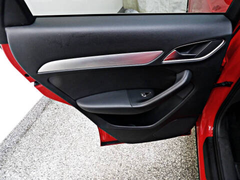 2017 Audi Q3 2.0T Premium Plus