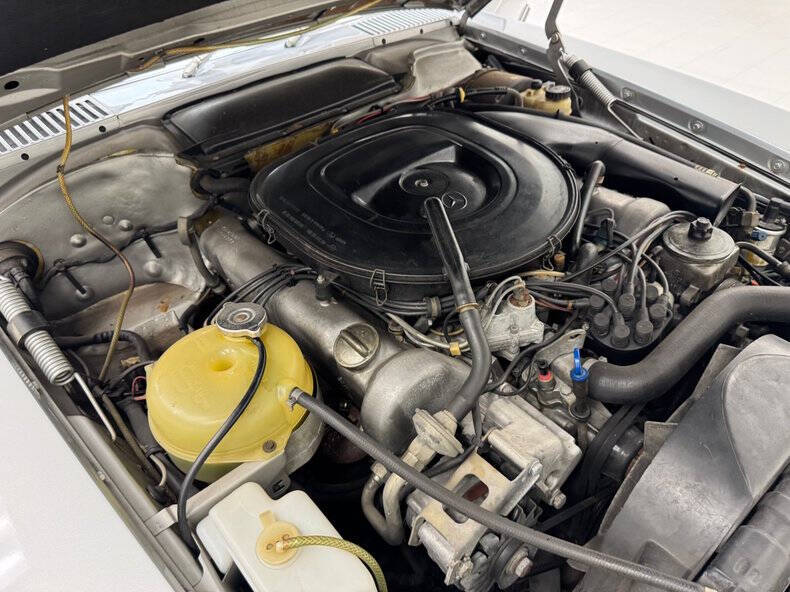 1977 Mercedes-Benz SL-Class