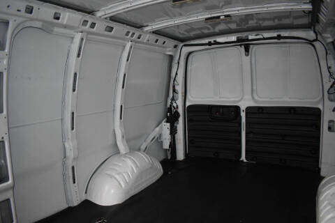 2023 GMC Savana 2500