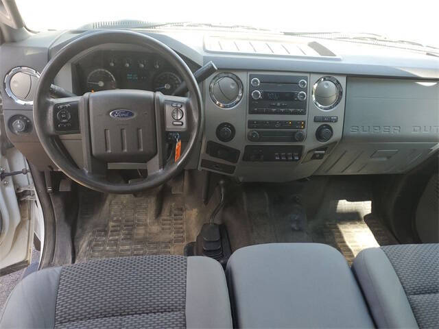 2014 Ford F-250 Super Duty for sale at Bowman Auto Center in Clarkston, MI