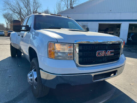 2011 GMC Sierra 3500HD for sale at GREAT DEALS ON WHEELS in Michigan City IN