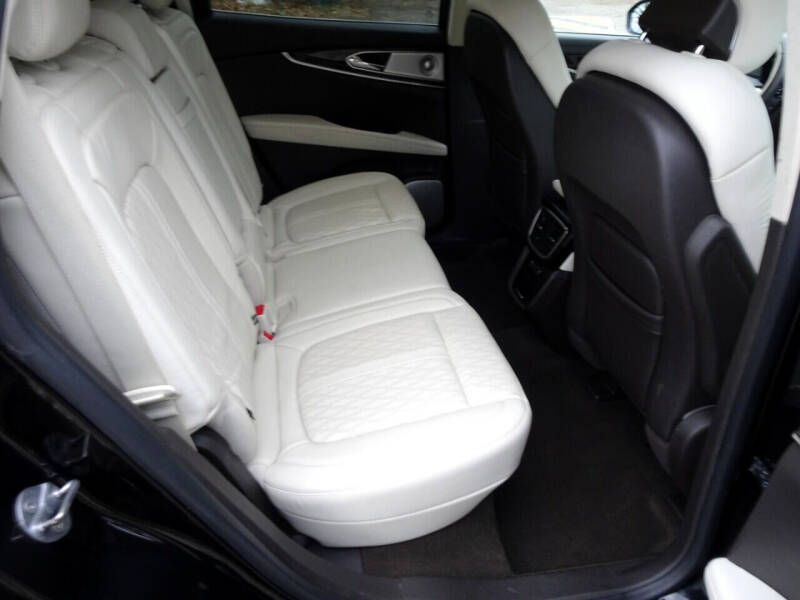 2021 Lincoln Nautilus Black Label