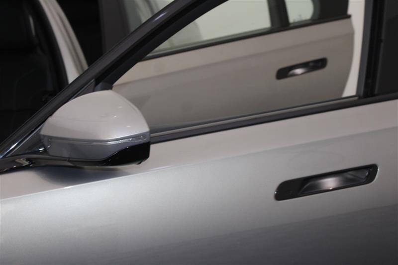 2024 BMW 7 Series 740i