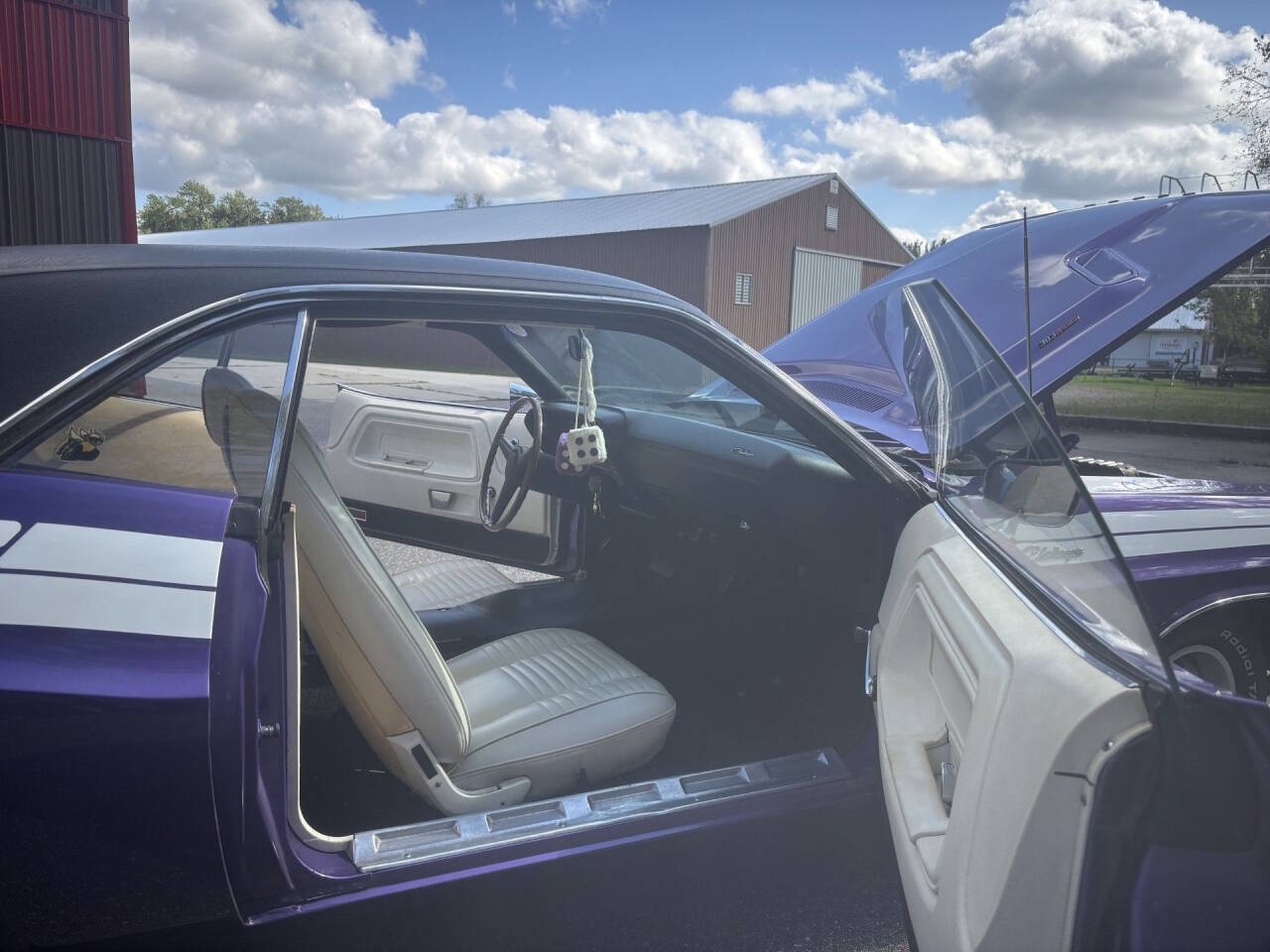 1970 Dodge Challenger 23