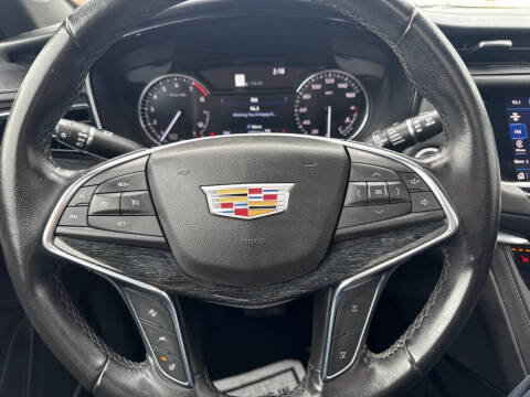 2021 Cadillac XT5 Premium Luxury