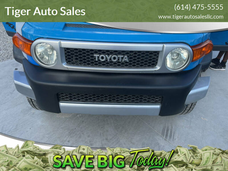 2007 Toyota FJ Cruiser for sale at Tiger Auto Sales in Columbus OH