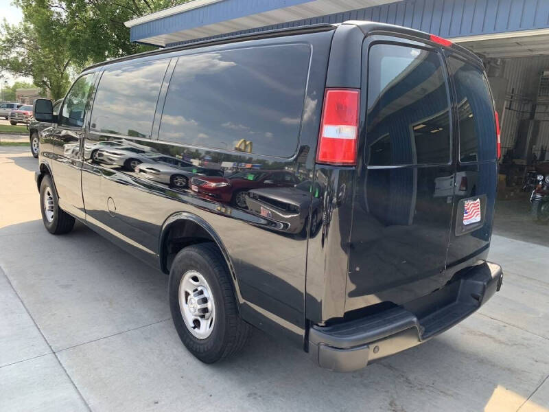 2019 Chevrolet Express 2500