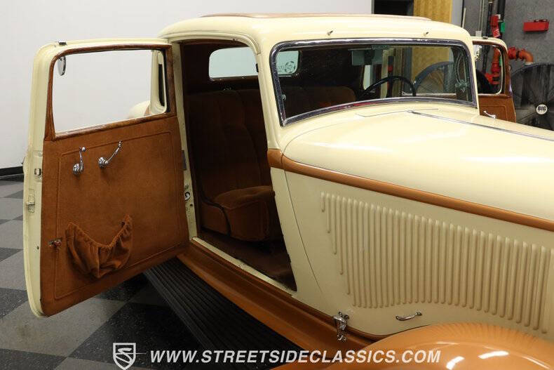 1933 Plymouth Model PD