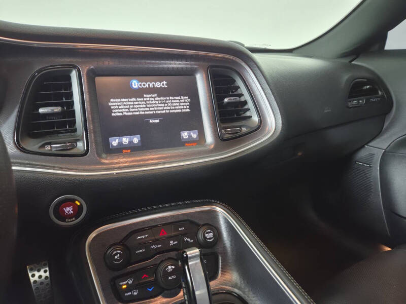 2016 Dodge Challenger SRT 392
