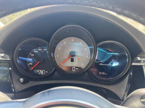 2016 Porsche Macan S