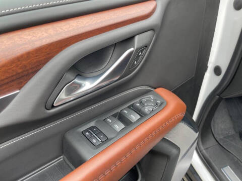 2023 GMC Yukon XL Denali Ultimate