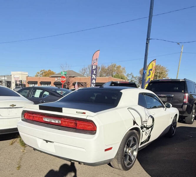 2013 Dodge Challenger SRT8 392