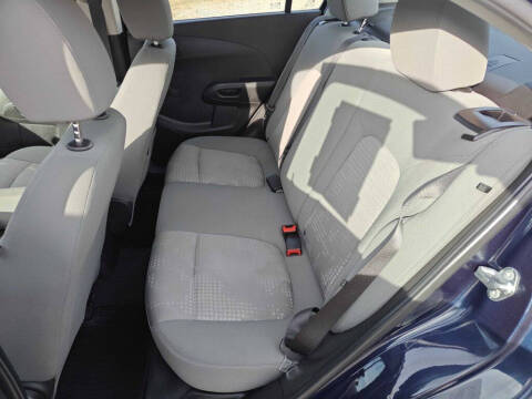 2016 Chevrolet Sonic LS Auto