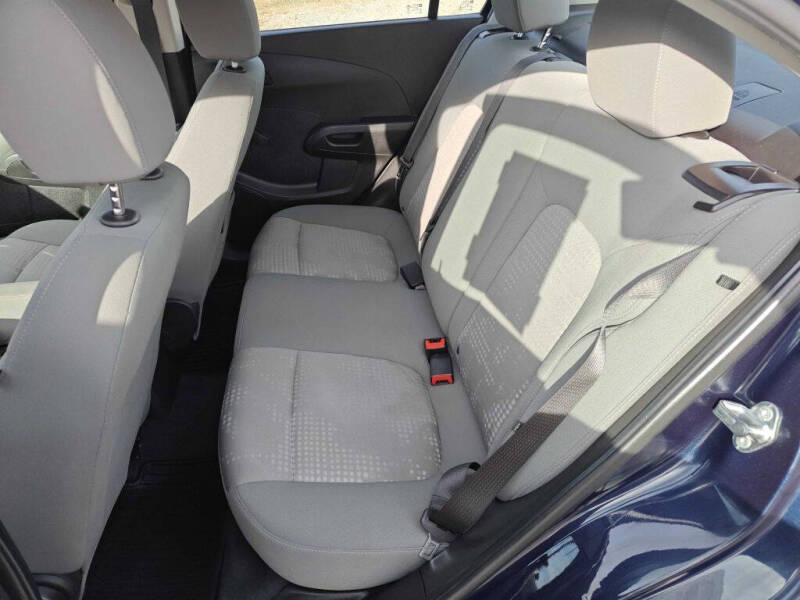 2016 Chevrolet Sonic LS Auto