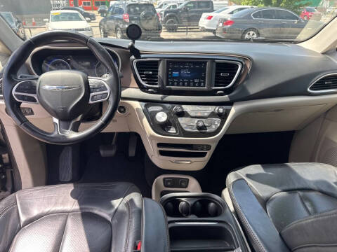 2018 Chrysler Pacifica Touring L