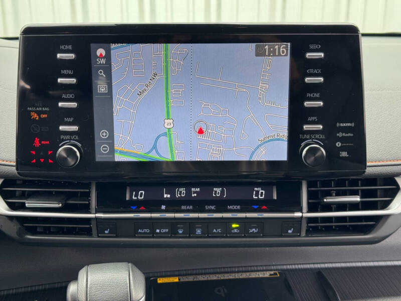 2024 Toyota Sienna XSE 7-Passenger