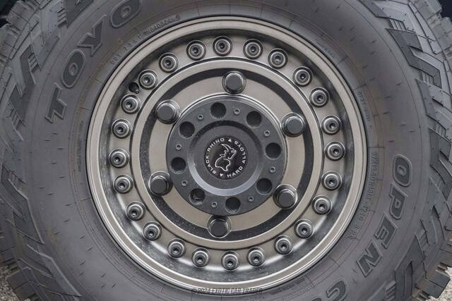 2008 AM General Hummer