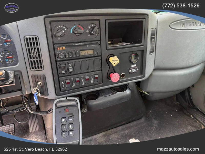 2005 International WorkStar 7300