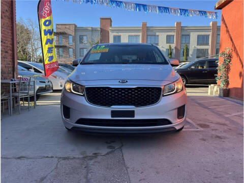 2015 Kia Sedona LX