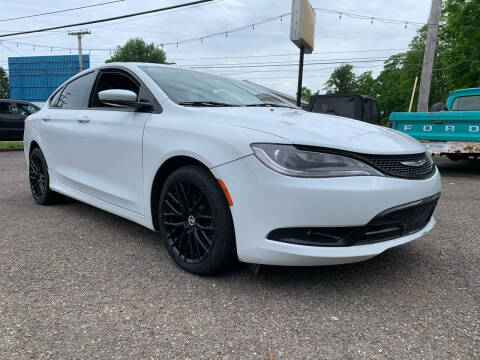 2015 Chrysler 200 for sale at MEDINA WHOLESALE LLC in Wadsworth OH