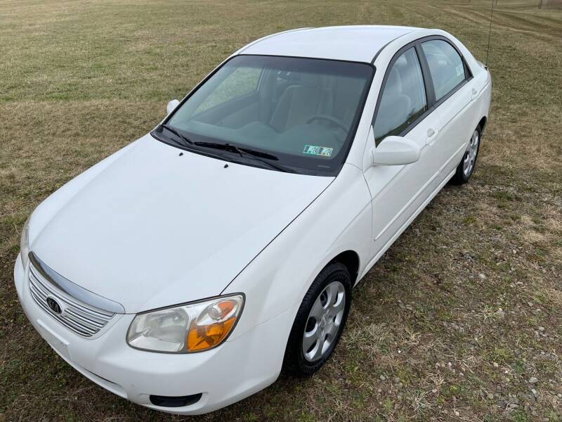 2007 Kia Spectra for sale at Linda Ann's Cars,Truck's & Vans in Mount Pleasant PA