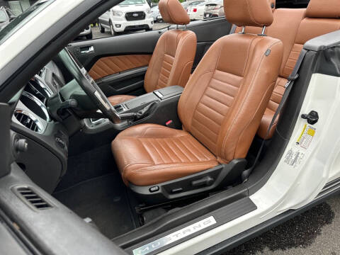2011 Ford Mustang V6 Premium