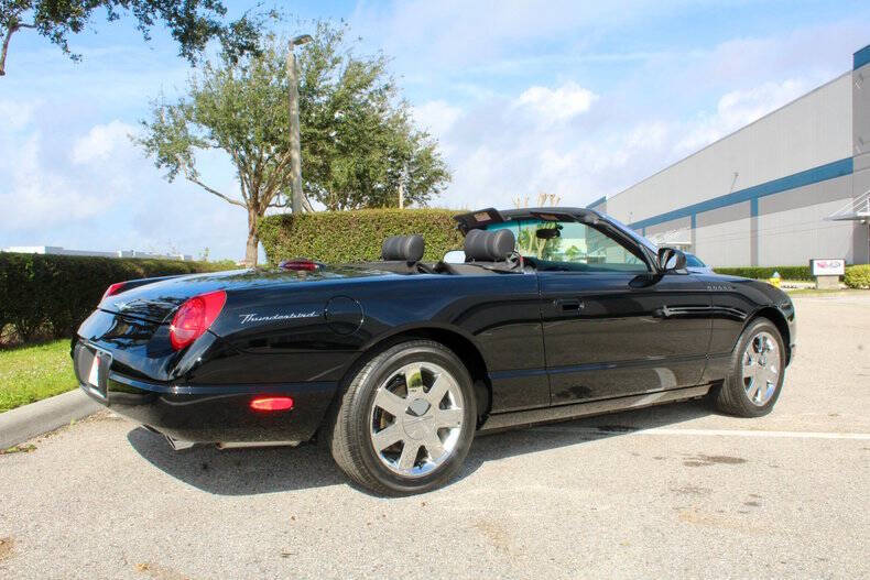 2002 Ford Thunderbird Deluxe