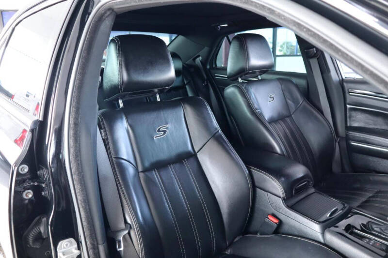 2020 Chrysler 300 S