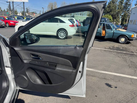 2013 Chevrolet Cruze 1LT Auto