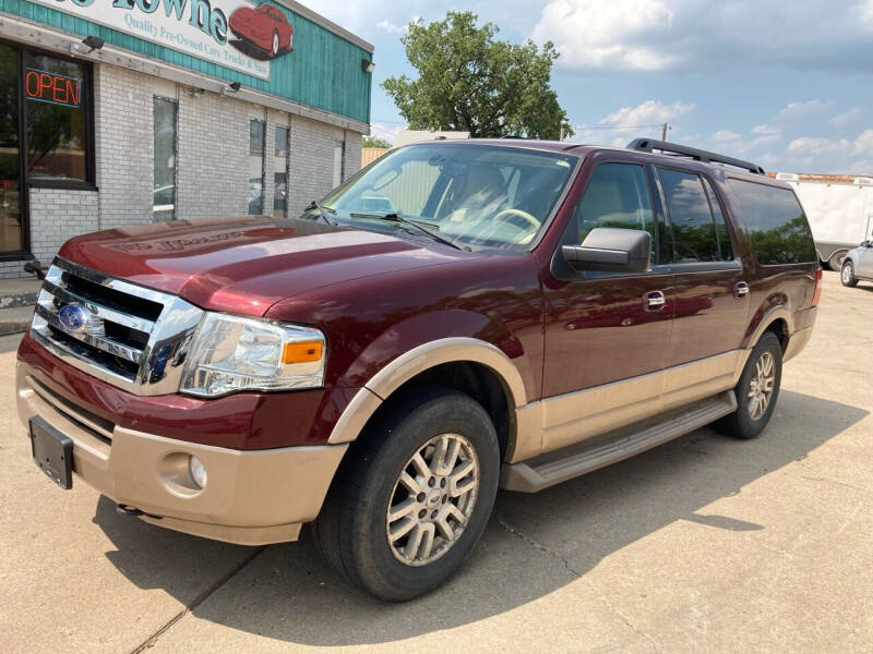 2011 Ford Expedition EL for sale at Auto Towne in Aberdeen SD