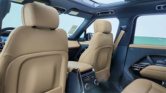 2024 Land Rover Range Rover Sport P360 SE