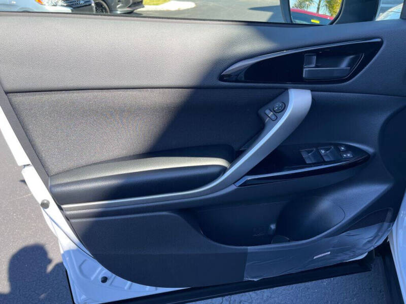 2025 Mitsubishi Eclipse Cross LE