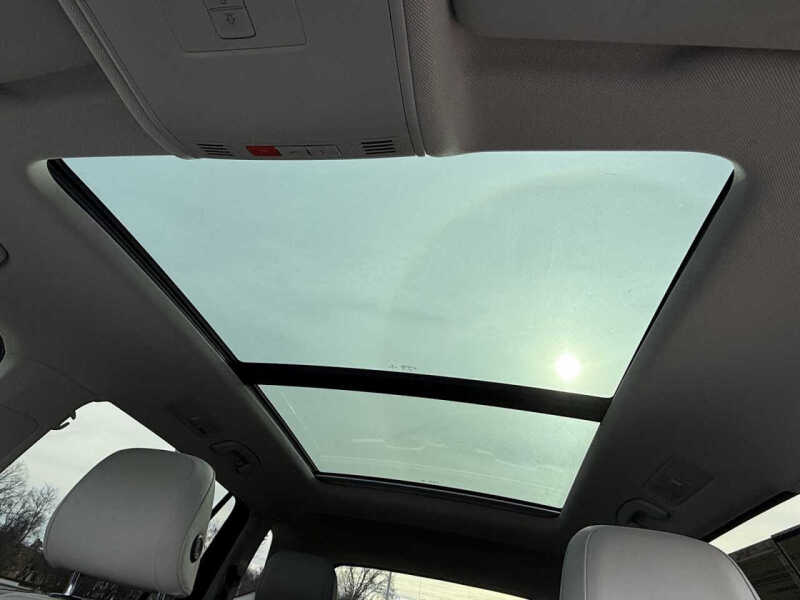 2018 Volkswagen Tiguan 2.0T SEL Premium