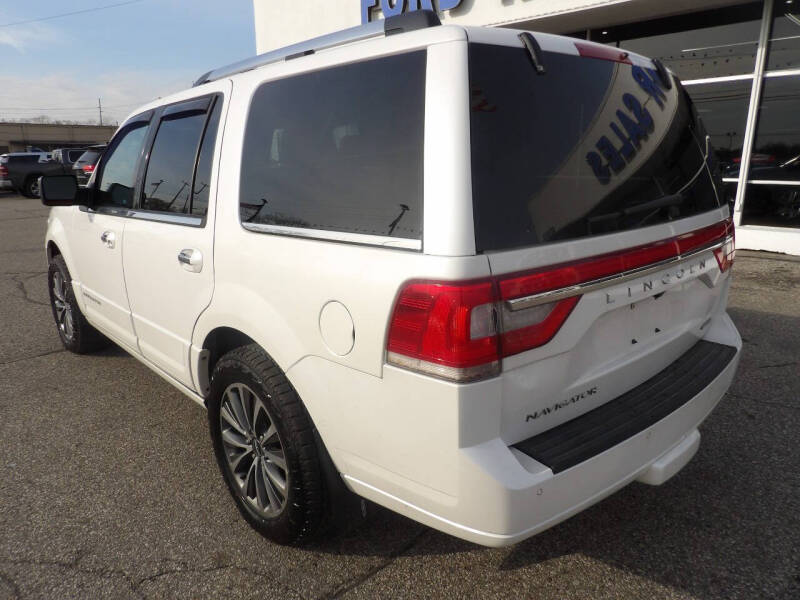 2016 Lincoln Navigator Select