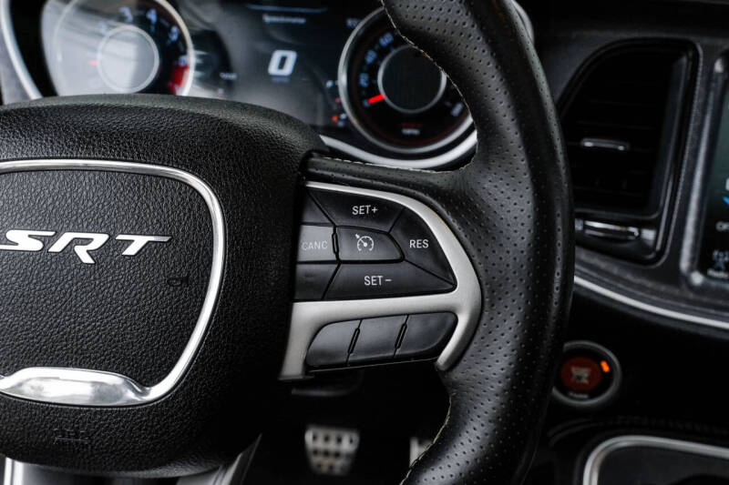 2015 Dodge Challenger SRT 392