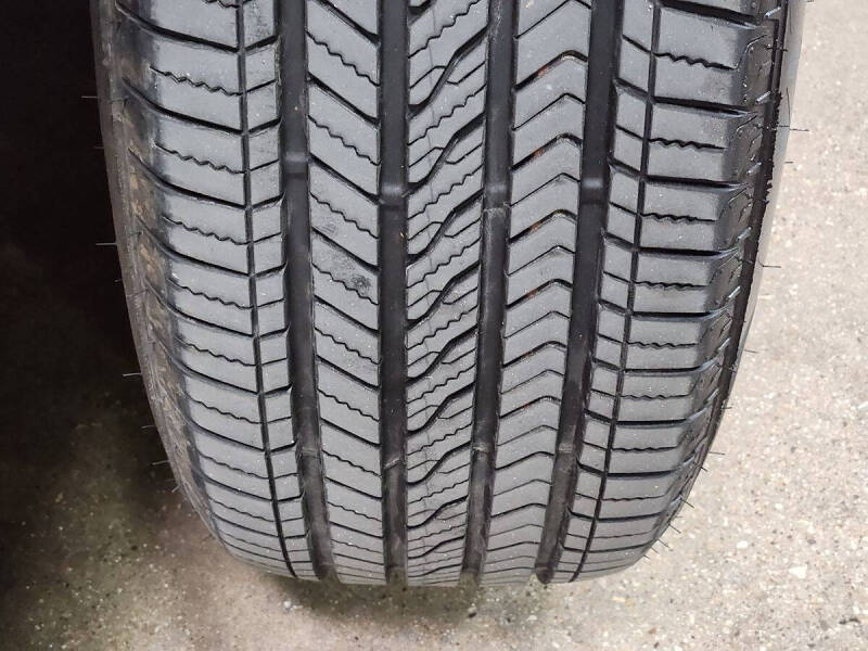 2022 Toyota Highlander Hybrid Platinum