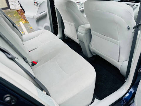 2012 Toyota Prius Three