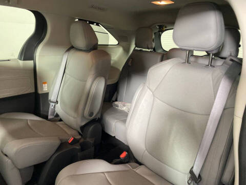 2024 Toyota Sienna Limited 7-Passenger