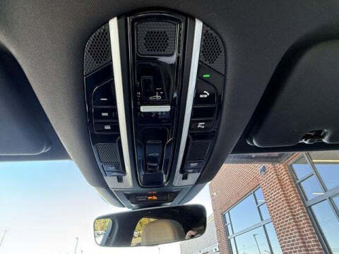 2022 Porsche Cayenne E-Hybrid Platinum Edition