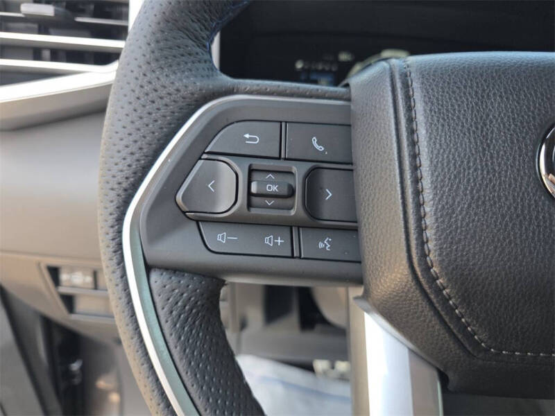 2025 Toyota Tundra Platinum HV