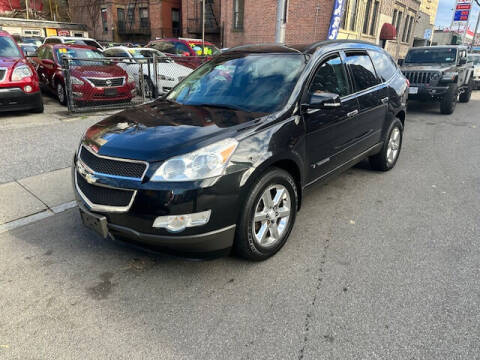 2009 Chevrolet Traverse for sale at ARXONDAS MOTORS in Yonkers NY
